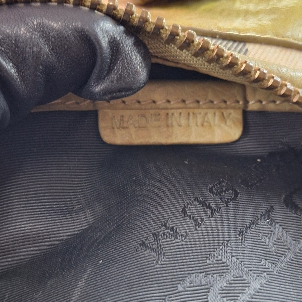 Burberry porsum Beige and Green Women's Bag - Picture 9 of 13